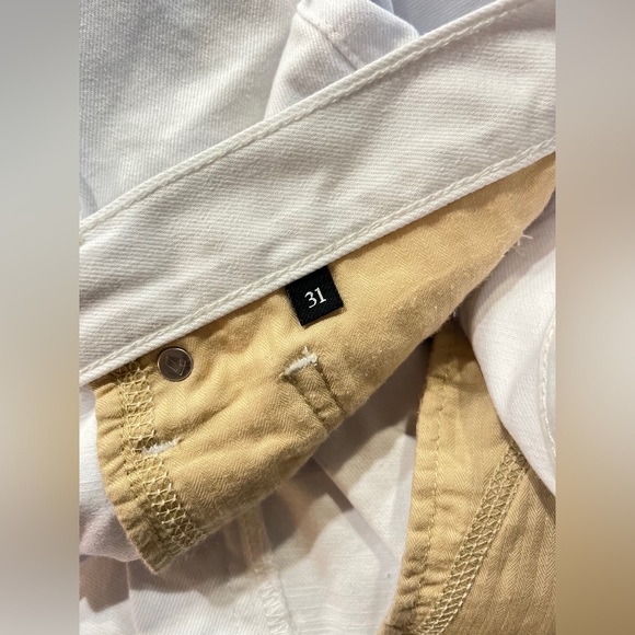 NWOT 7 For All Mankind Monroe Shorts White Denim Cutoff Button Fly Size 31 - Picture 9 of 14